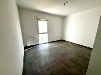 Appartement a louer arles - 3 pièce(s) - 62.8 m2 - Surfyn