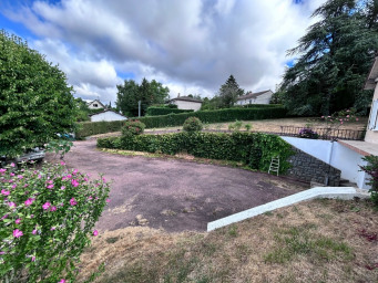 Maison a louer roanne - 8 pièce(s) - 215 m2 - Surfyn