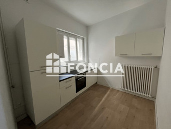 Appartement a louer bourgoin-jallieu - 3 pièce(s) - 66.4 m2 - Surfyn