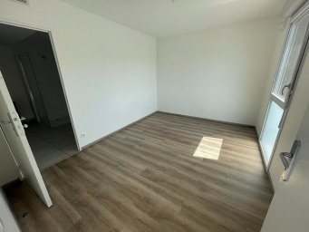 Appartement a louer rillieux-la-pape - 2 pièce(s) - 63 m2 - Surfyn