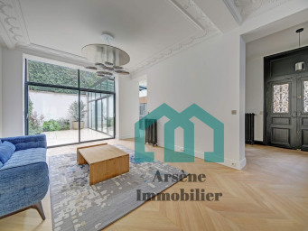 Maison a louer paris-16e-arrondissement - 10 pièce(s) - 267 m2 - Surfyn