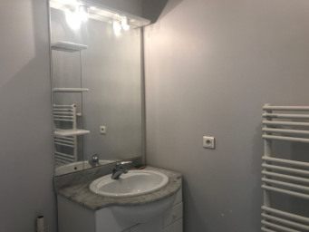 Appartement a louer  - 2 pièce(s) - 41 m2 - Surfyn