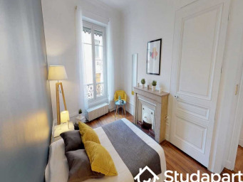 Appartement 1 pièce(s) 80 m²à louer Lyon-3e-arrondissement