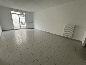 Appartement 4 pièce(s) 78.6 m²à louer Begles