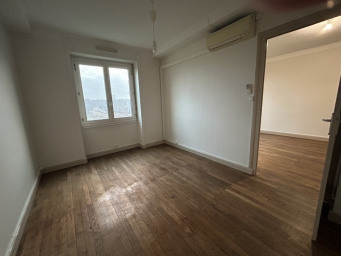 Appartement a louer lyon-8e-arrondissement - 2 pièce(s) - 55 m2 - Surfyn