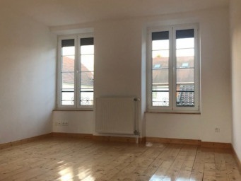 Maison a louer persan - 5 pièce(s) - 131 m2 - Surfyn