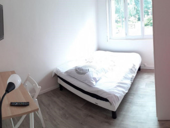 Appartement a louer chilly-mazarin - 1 pièce(s) - 115 m2 - Surfyn