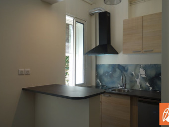 Appartement a louer salon-de-provence - 1 pièce(s) - 23 m2 - Surfyn