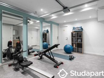 Appartement a louer venissieux - 1 pièce(s) - 240 m2 - Surfyn