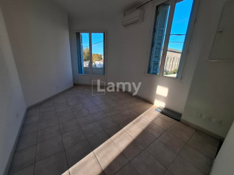 Appartement a louer marseille-11e-arrondissement - 1 pièce(s) - 25.54 m2 - Surfyn