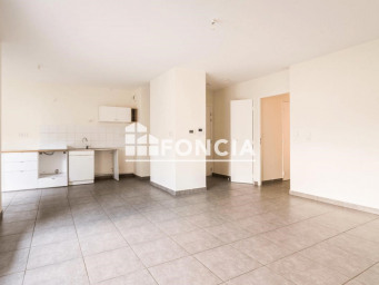 Appartement 320 € - 64 m²