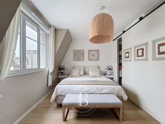 Maison a louer paris-1er-arrondissement - 5 pièce(s) - 133.55 m2 - Surfyn