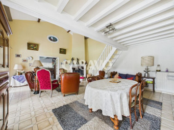 Maison 1 090 000 € - 183 m²