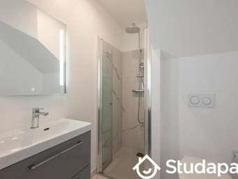 Appartement a louer paris-18e-arrondissement - 1 pièce(s) - 16 m2 - Surfyn