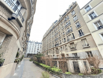 Appartement a louer paris-18e-arrondissement - 1 pièce(s) - 27.1 m2 - Surfyn
