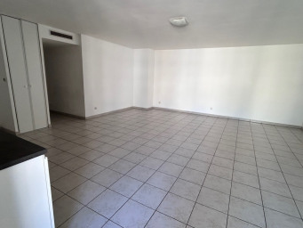 Appartement a louer marseille-10e-arrondissement - 3 pièce(s) - 77.08 m2 - Surfyn