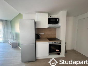 Appartement a louer oullins-pierre-benite - 1 pièce(s) - 10 m2 - Surfyn