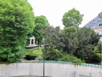 Appartement a louer paris-8e-arrondissement - 2 pièce(s) - 46 m2 - Surfyn