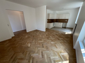 Maison a louer versailles - 7 pièce(s) - 139.9 m2 - Surfyn