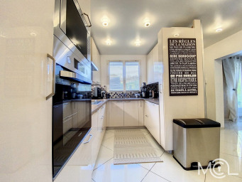 Maison a louer vigneux-sur-seine - 6 pièce(s) - 180 m2 - Surfyn