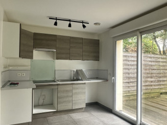 Maison a louer paris-17e-arrondissement - 5 pièce(s) - 106 m2 - Surfyn