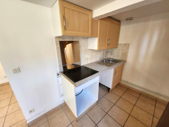 Appartement a louer lyon-1er-arrondissement - 2 pièce(s) - 68.64 m2 - Surfyn