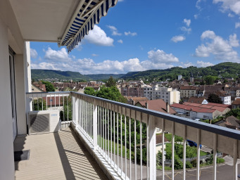 Appartement 4 pièce(s) 120 m²à louer Lons-le-saunier