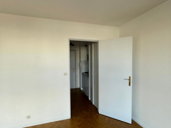Appartement a louer suresnes - 1 pièce(s) - 27 m2 - Surfyn
