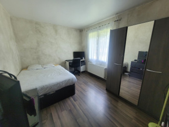 Maison a louer plaisir - 5 pièce(s) - 95 m2 - Surfyn