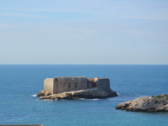 Maison a louer marseille-16e-arrondissement - 4 pièce(s) - 180 m2 - Surfyn