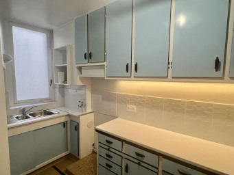 Appartement a louer paris-18e-arrondissement - 5 pièce(s) - 81.48 m2 - Surfyn