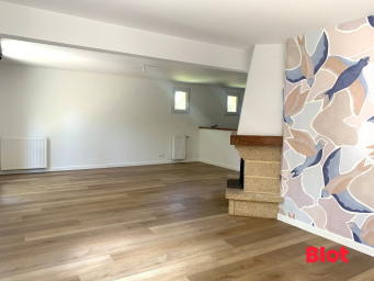 Maison a louer fougeres - 4 pièce(s) - 105.02 m2 - Surfyn