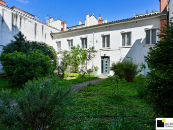 Appartement 935 000 € - 216 m²