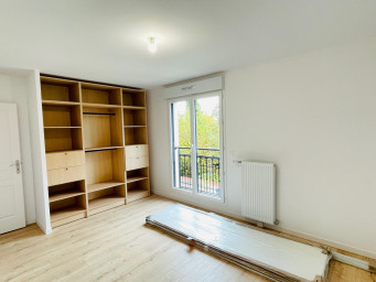 Appartement a louer  - 3 pièce(s) - 70 m2 - Surfyn