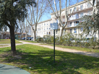 Appartement a louer avignon - 3 pièce(s) - 45 m2 - Surfyn