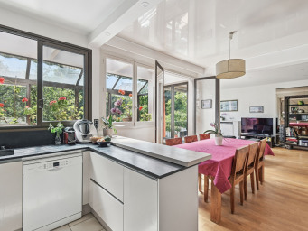 Maison a louer rueil-malmaison - 8 pièce(s) - 224 m2 - Surfyn