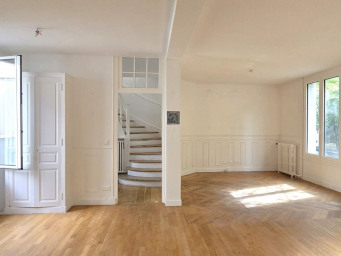 Maison a louer paris-3e-arrondissement - 7 pièce(s) - 216 m2 - Surfyn