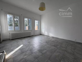 Maison a louer joue-les-tours - 3 pièce(s) - 0 m2 - Surfyn