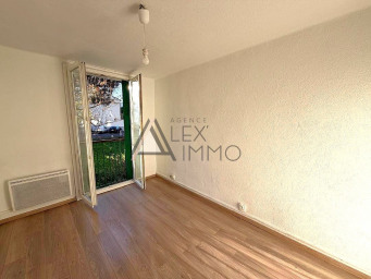 Appartement a louer marseille-12e-arrondissement - 3 pièce(s) - 55 m2 - Surfyn