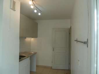 Appartement a louer saint-jean-de-la-ruelle - 3 pièce(s) - 79 m2 - Surfyn