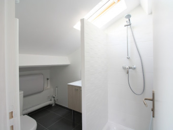 Appartement a louer  - 1 pièce(s) - 24.36 m2 - Surfyn