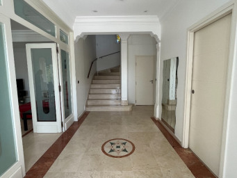 Maison a louer marseille-1er-arrondissement - 9 pièce(s) - 292 m2 - Surfyn