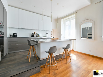 Appartement 935 000 € - 216 m²