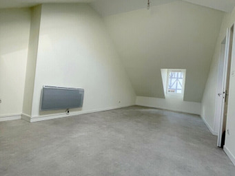 Appartement 3 pièce(s) 70 m²à louer Lisieux