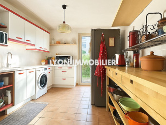 Appartement 450 000 € - 151 m²