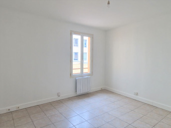 Appartement 1 pièce(s) 24 m²à louer Puteaux