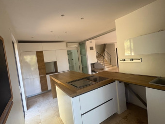 Maison a louer aix-en-provence - 4 pièce(s) - 108 m2 - Surfyn