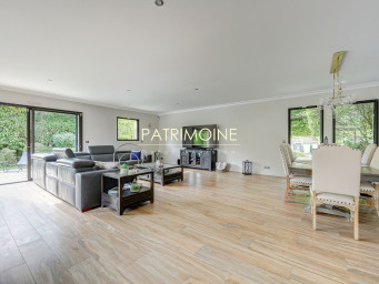 Maison a louer saint-germain-en-laye - 8 pièce(s) - 321 m2 - Surfyn