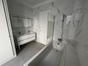 Appartement a louer paris-6e-arrondissement - 4 pièce(s) - 126.52 m2 - Surfyn