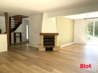 Maison a louer fougeres - 4 pièce(s) - 95.06 m2 - Surfyn